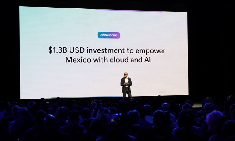 Conferencia magistral en el Microsoft AI Tour 2024 en la Ciudad de México